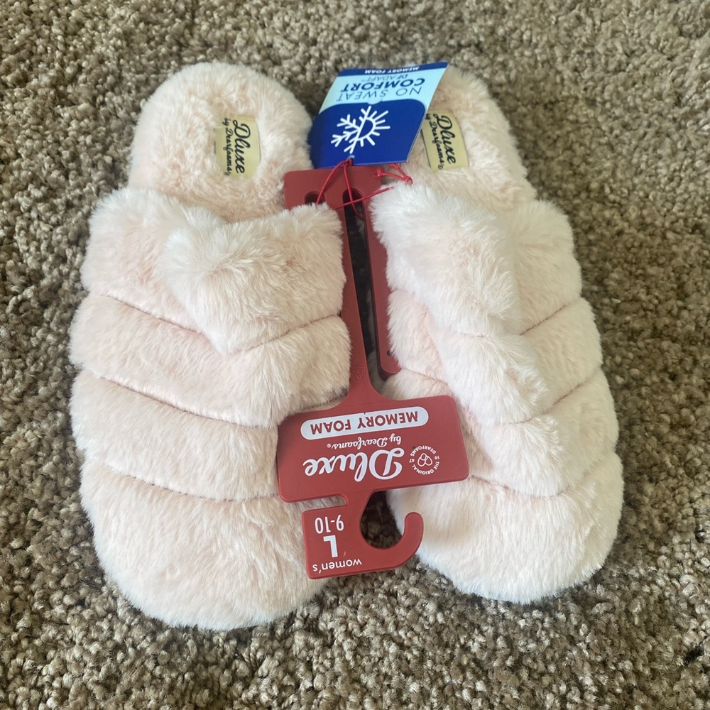 Slippers - Picture 2 of 2